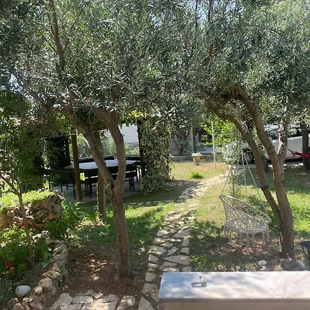 Irini's House Seaside Tatil Evi